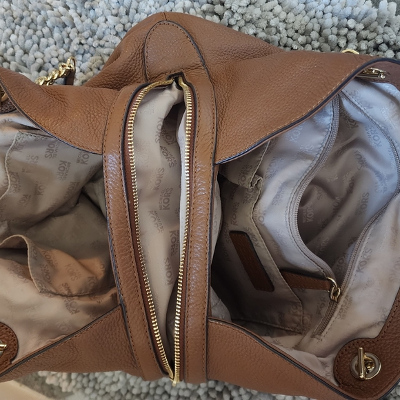 Michael Kors large camel shoulder bag - Picture 4 of 4
